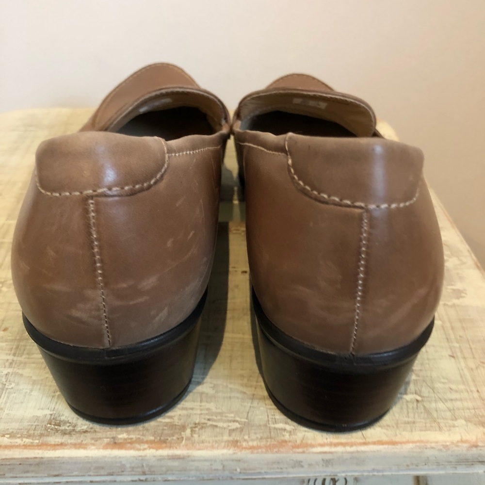 Ecco women’s tan leather loafer shoes - Picture 3 of 5